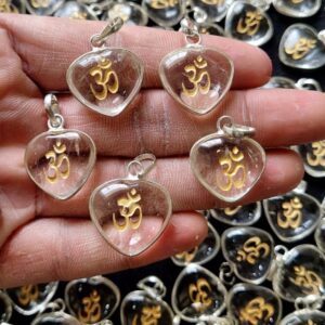 Om pendant