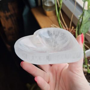 Selenite heart bowl